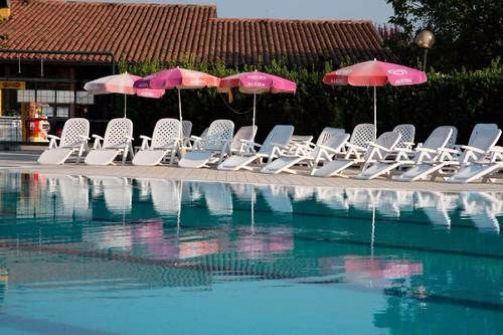 Hotel Residence Campi トレモージネ エクステリア 写真